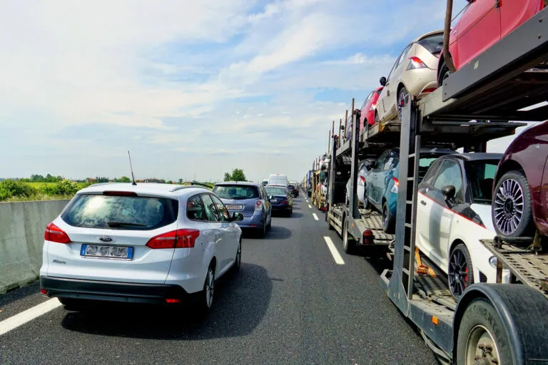 road-3417235_1920.jpg