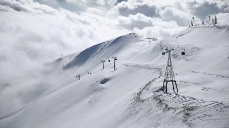 a_general_view_shows_the_tochal_ski_resort_in_north_of_tehran_iran_december_12_2019._reuters.jpg