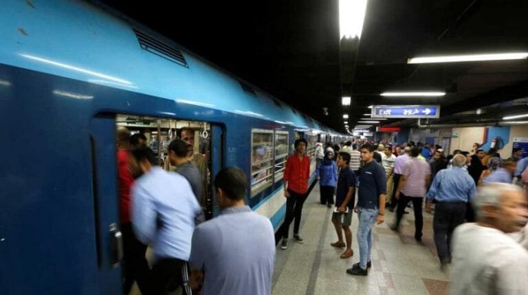people_wait_to_board_a_train_at_al_shohadaa_metro_station_in_cairo_egypt_july_24_2017._reuters.jpg