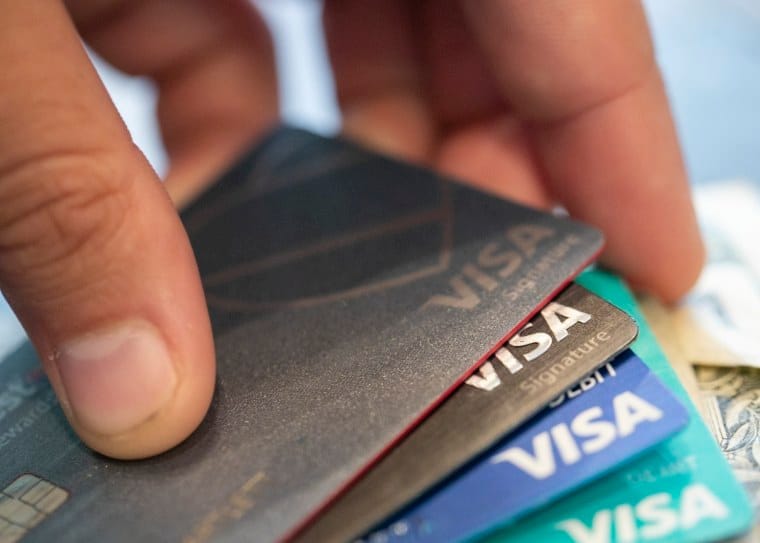 220910-visa-cards-cc-1040p-425349.jpg