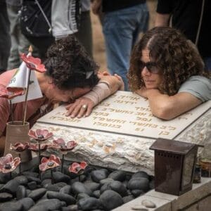 On Yom Kippur, a group of hundreds of New York Jews will gather at Grand Army Plaza in Brooklyn