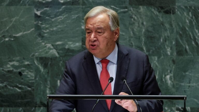 Israel banned UN chief